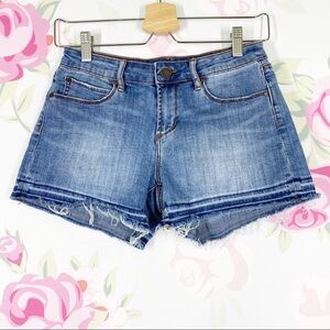 Articles of Society Distressed Cut Off Medium Wash Denim Jean Shorts 26
